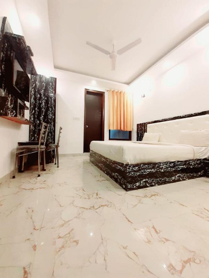 Hotel The Westend Green Nueva Delhi Exterior foto