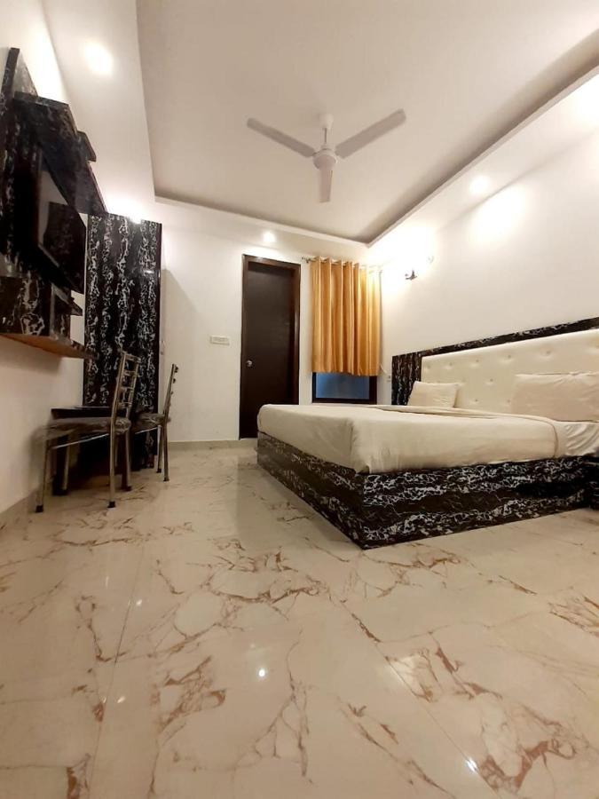 Hotel The Westend Green Nueva Delhi Exterior foto